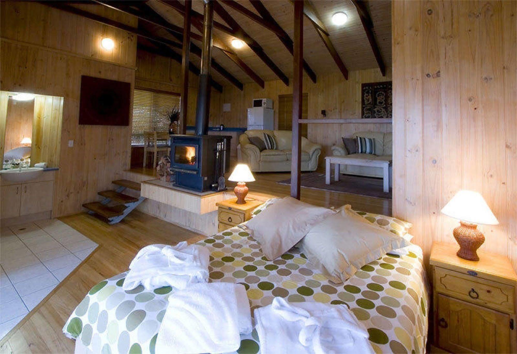 Treetops Seaview Montville Εξωτερικό φωτογραφία
